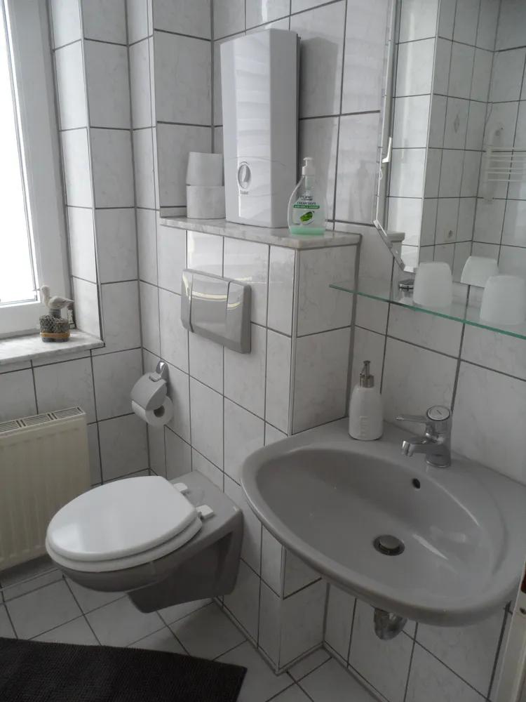 2 Zimmer Wohnung mit 35 m² in Krefeld – Bild 4