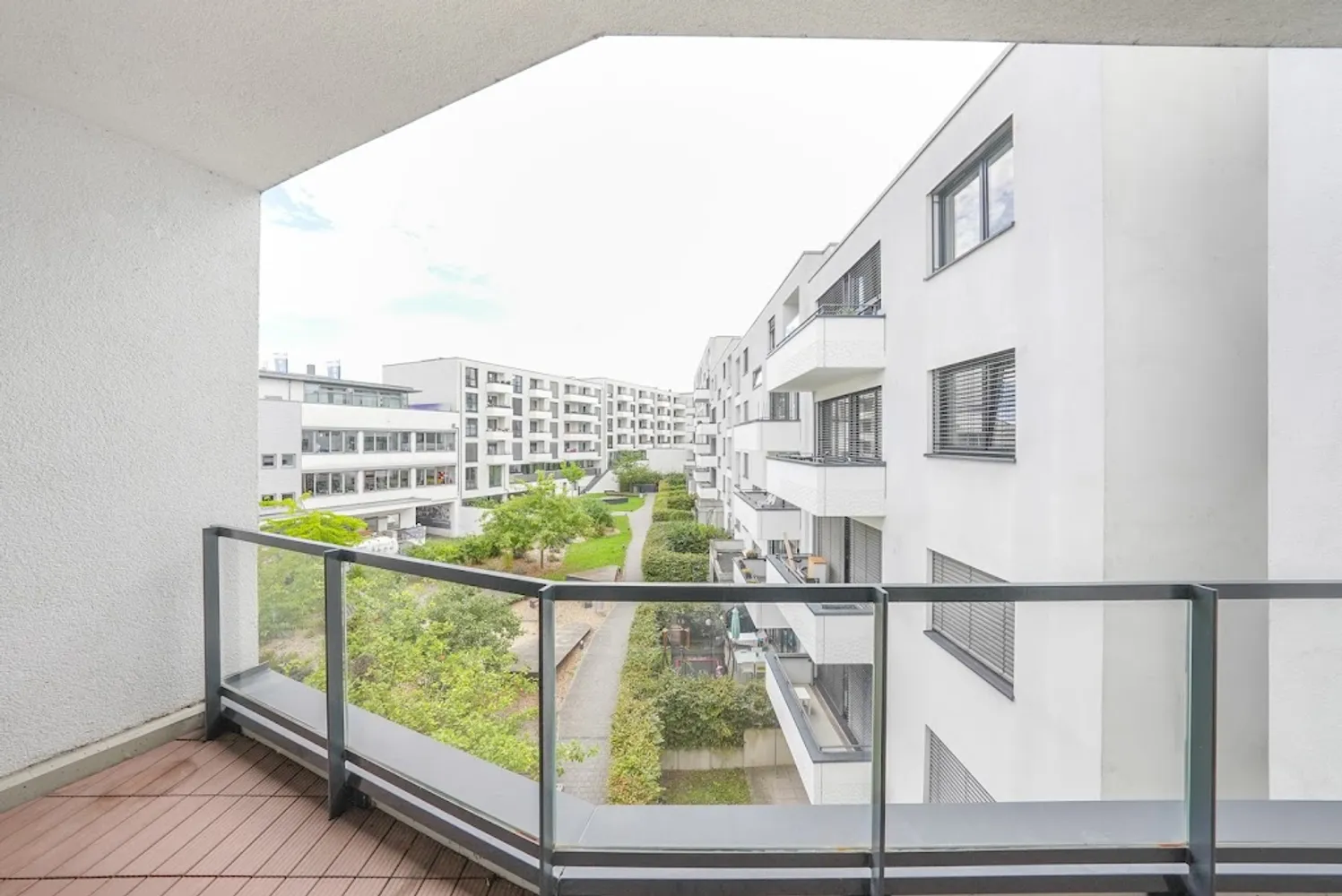 5 Zimmer Wohnung mit 156 m² in Stuttgart – Bild 1