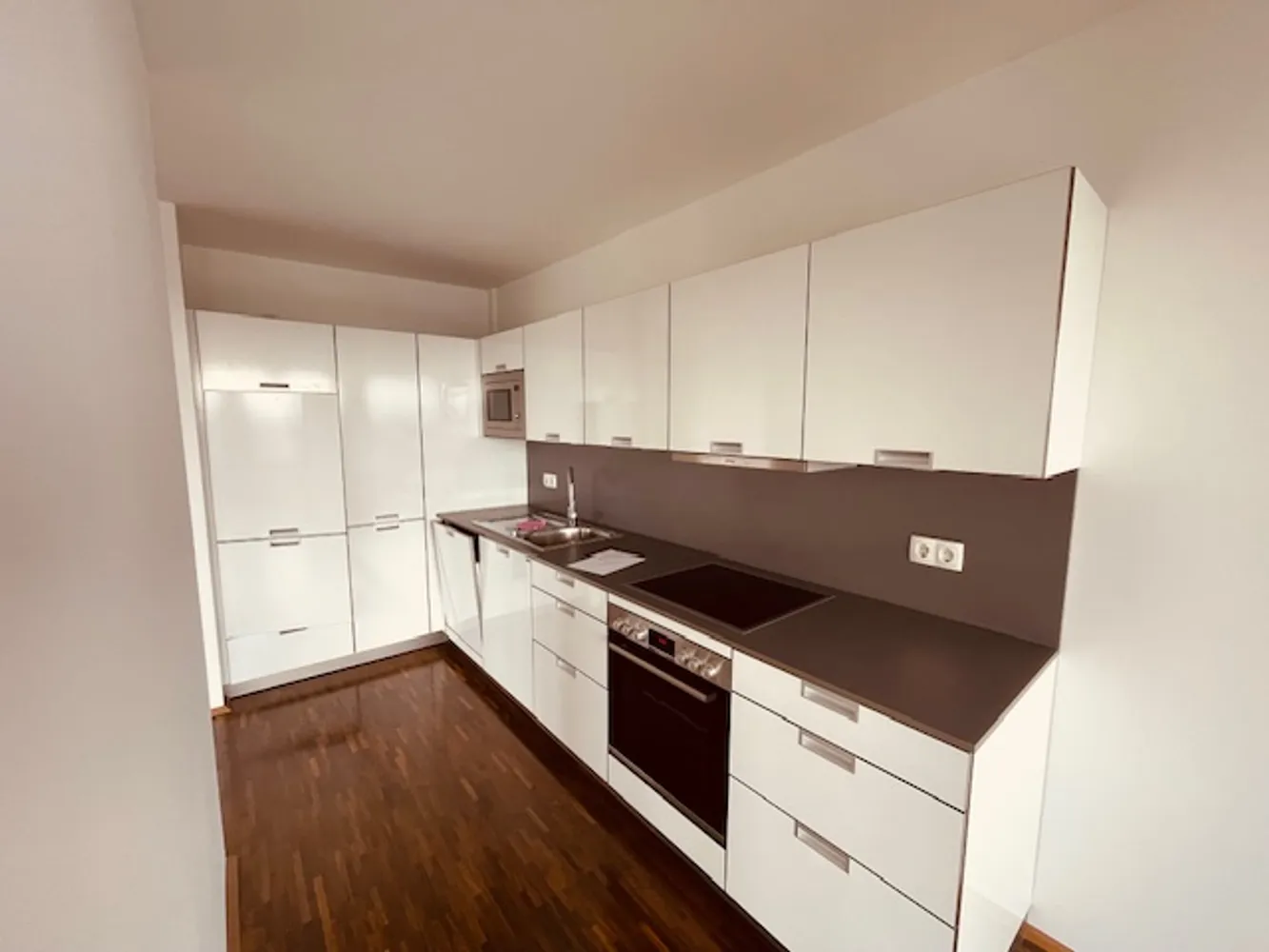 2 room apartment with 81 m² in Frankfurt am Main – Photo 2