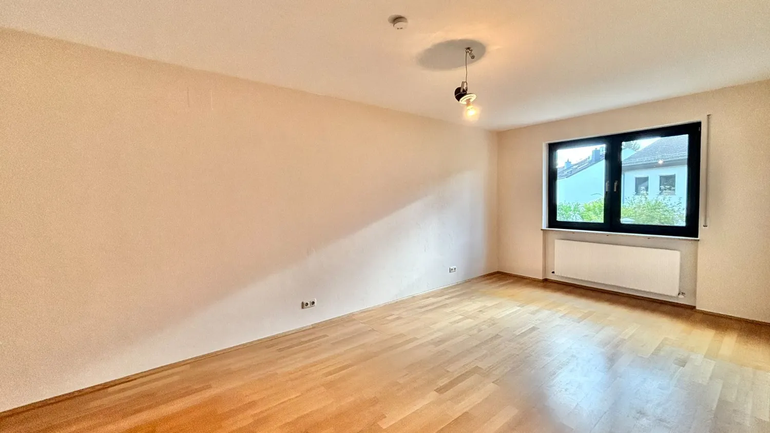 5 Zimmer Haus mit 149 m² in Wiesbaden – Bild 4