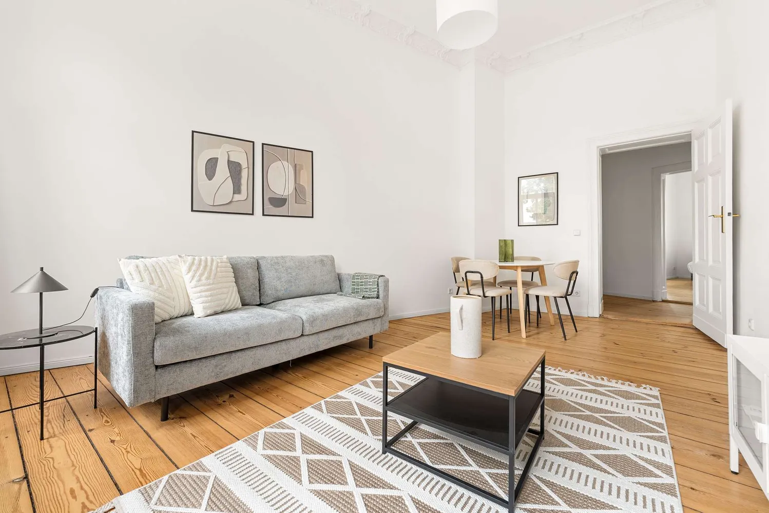 2 Zimmer Wohnung mit 67 m² in Berlin – Bild 1