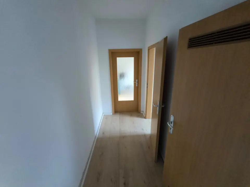 2 Zimmer Wohnung mit 48 m² in Wilhelmshaven – Bild 3