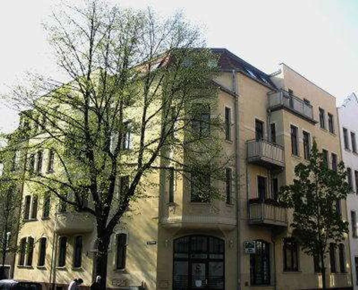 3 Zimmer Wohnung mit 100 m² in Halle (Saale) – Bild 1