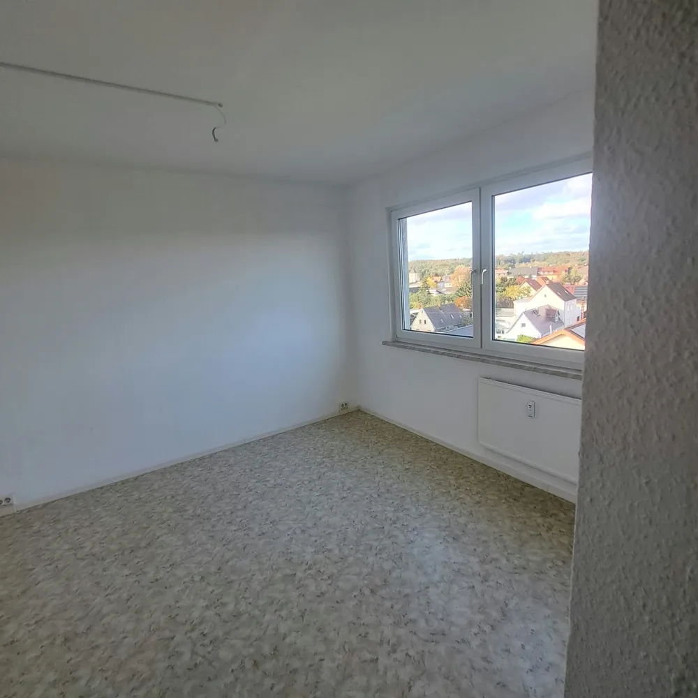 4 Zimmer Wohnung mit 67 m² in Halle (Saale) – Bild 3