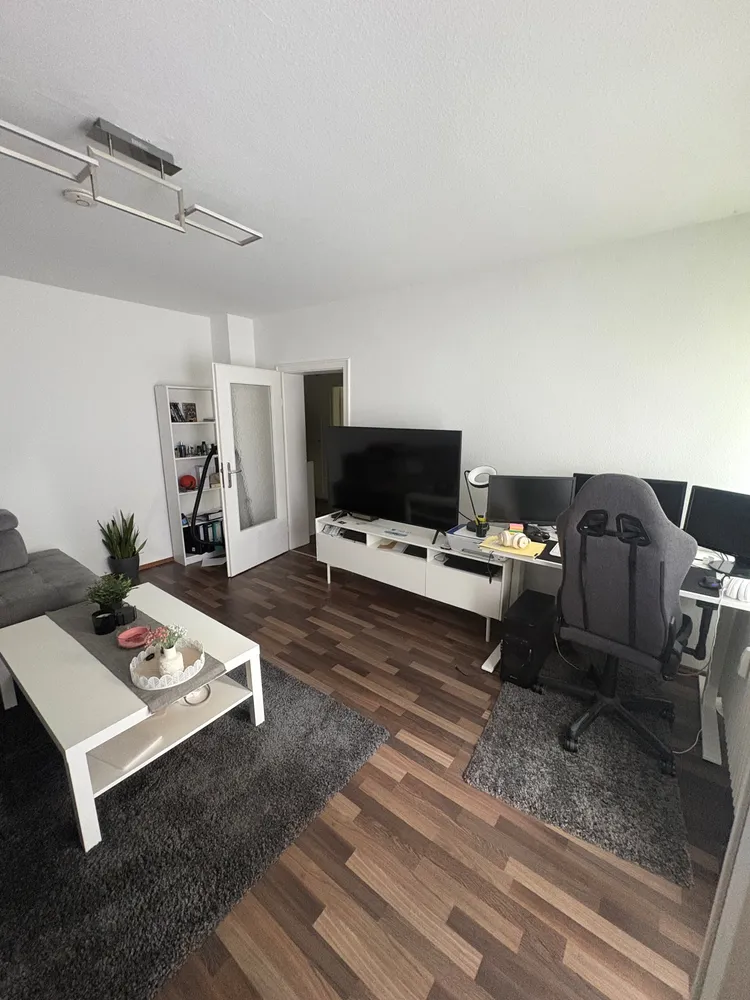 2 Zimmer Wohnung mit 60 m² in Wiesbaden – Bild 1