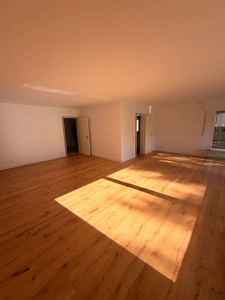 1 room apartment with 66 m² in Königswinter – Photo 2