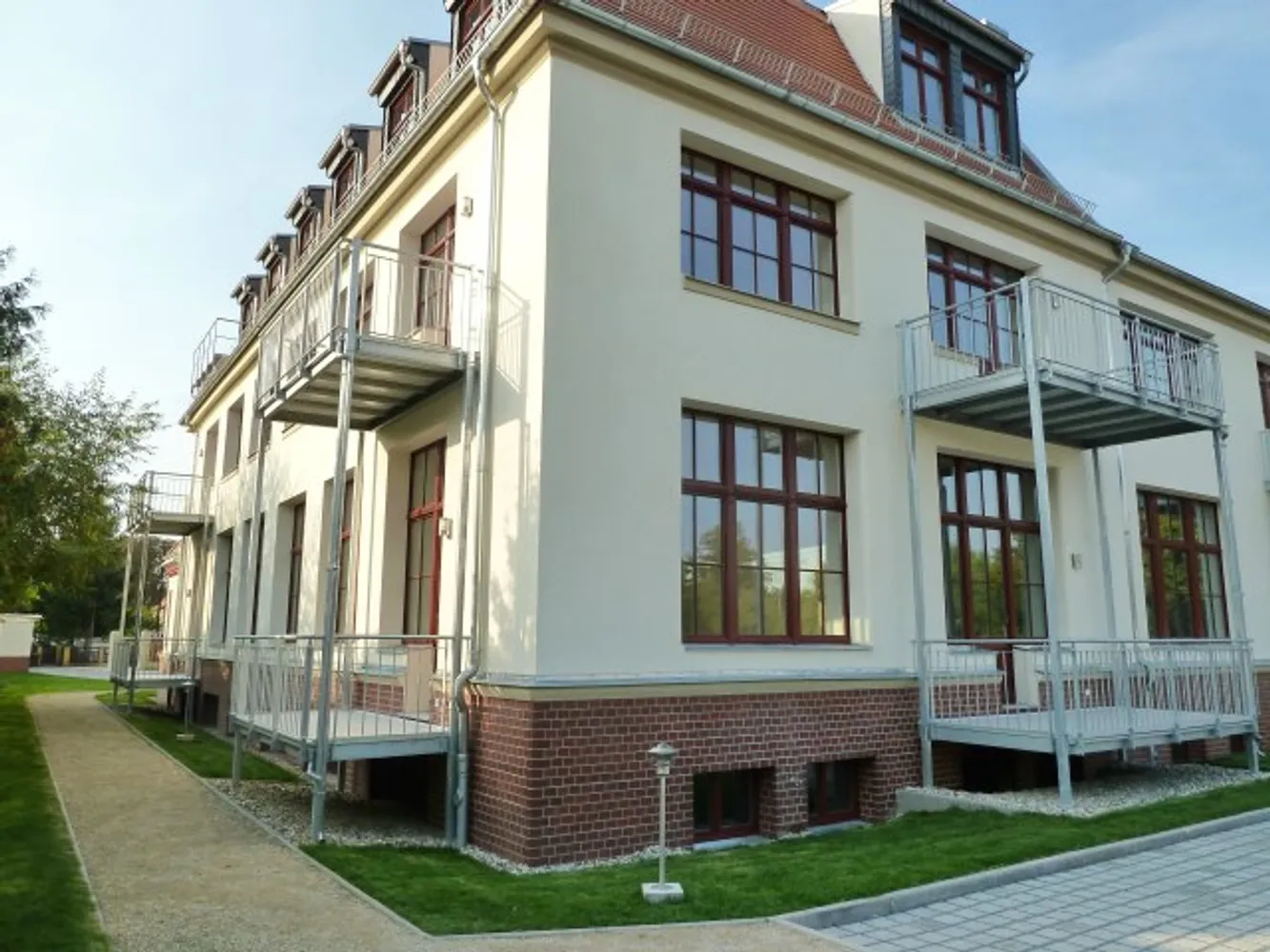 2 Zimmer Wohnung mit 74 m² in Dresden – Bild 3
