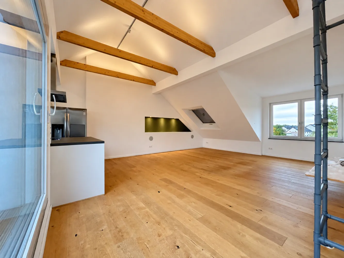 3 Zimmer Wohnung mit 135 m² in Hannover – Bild 2