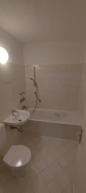 3 Zimmer Wohnung mit 80 m² in Dresden – Bild 6