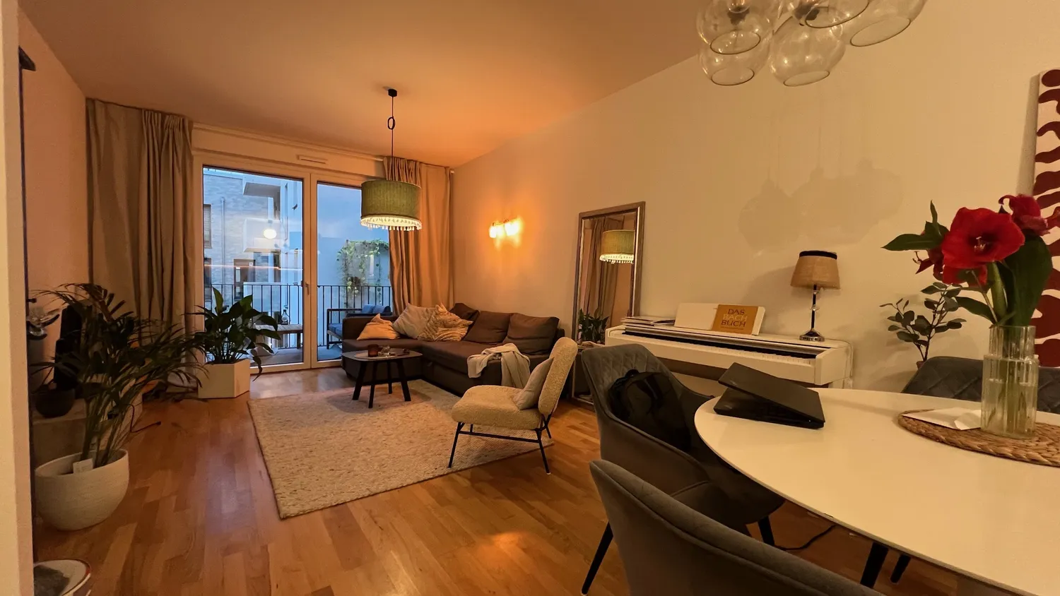 2 Zimmer Wohnung mit 63 m² in Frankfurt am Main – Bild 3