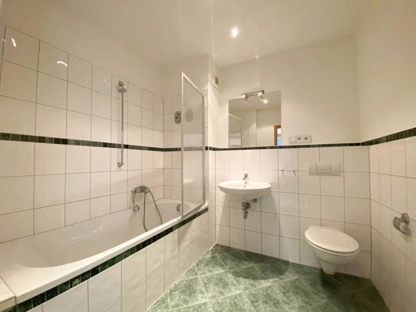 2 Zimmer Wohnung mit 37 m² in Halle (Saale) – Bild 5