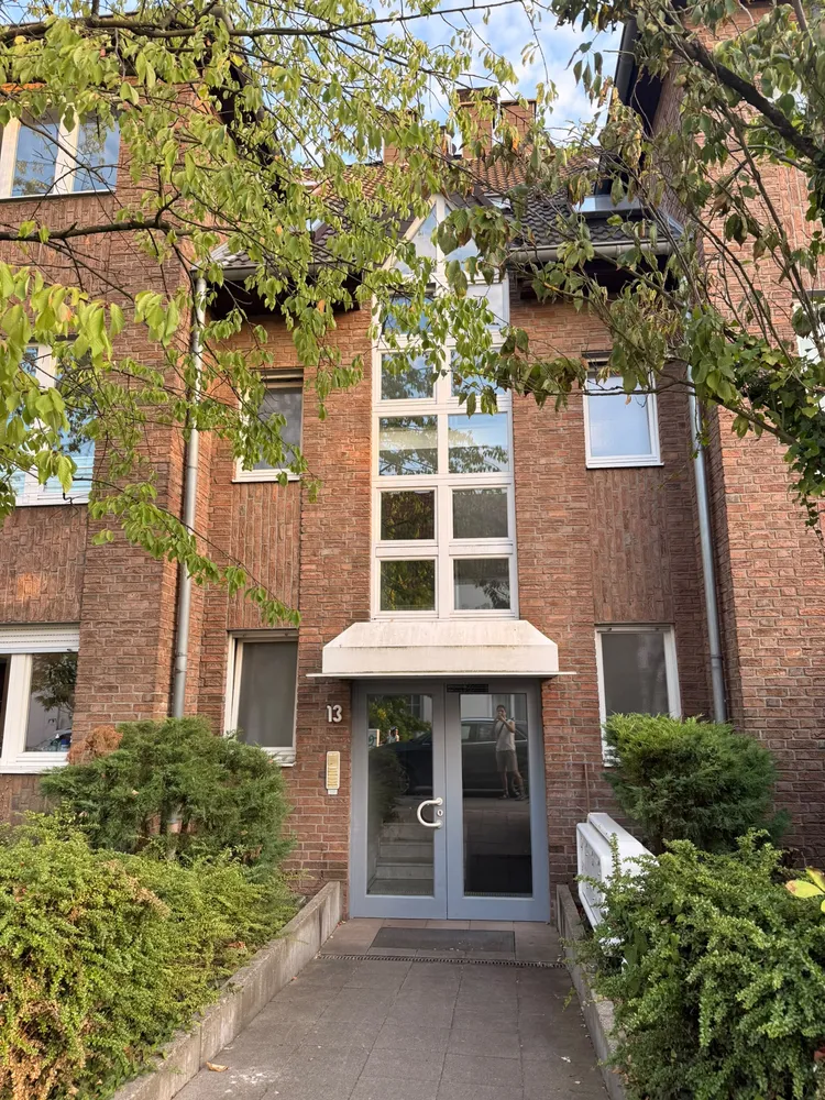 4 Zimmer Wohnung mit 150 m² in Düsseldorf – Bild 1