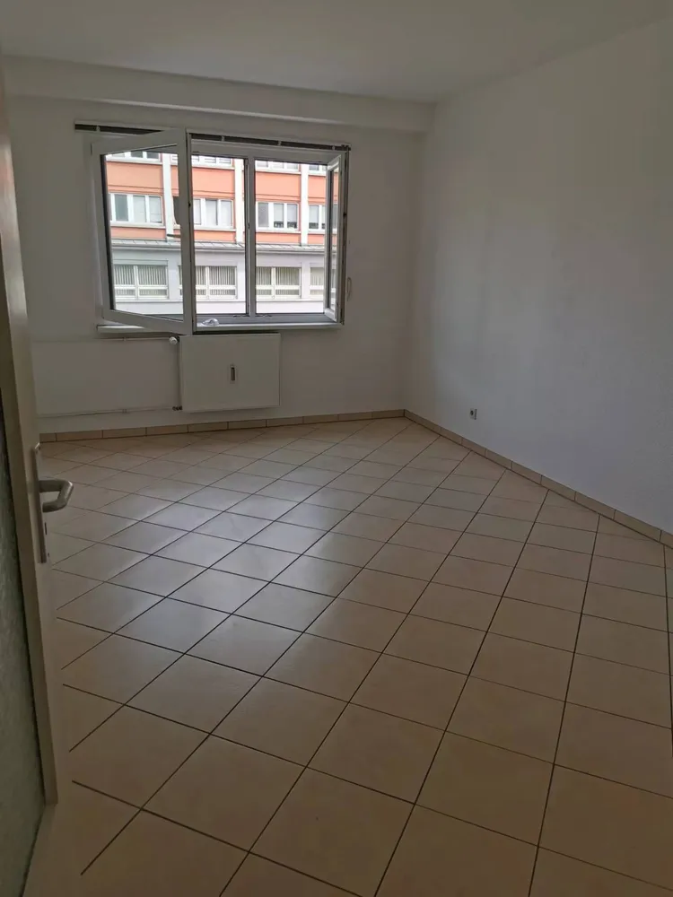 2 Zimmer Wohnung mit 63 m² in Karlsruhe – Bild 3