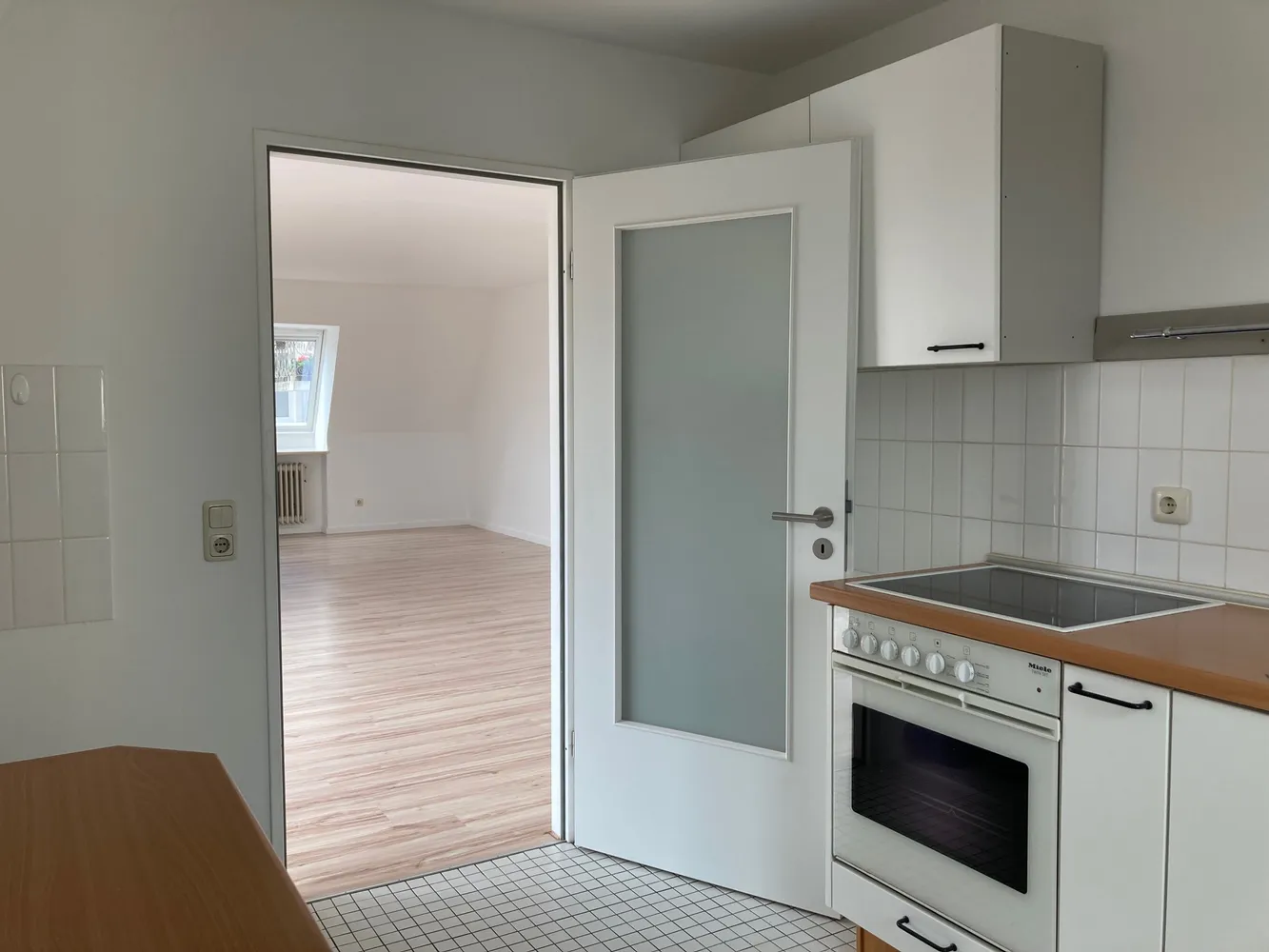 2 Zimmer Wohnung mit 79 m² in Augsburg – Bild 4