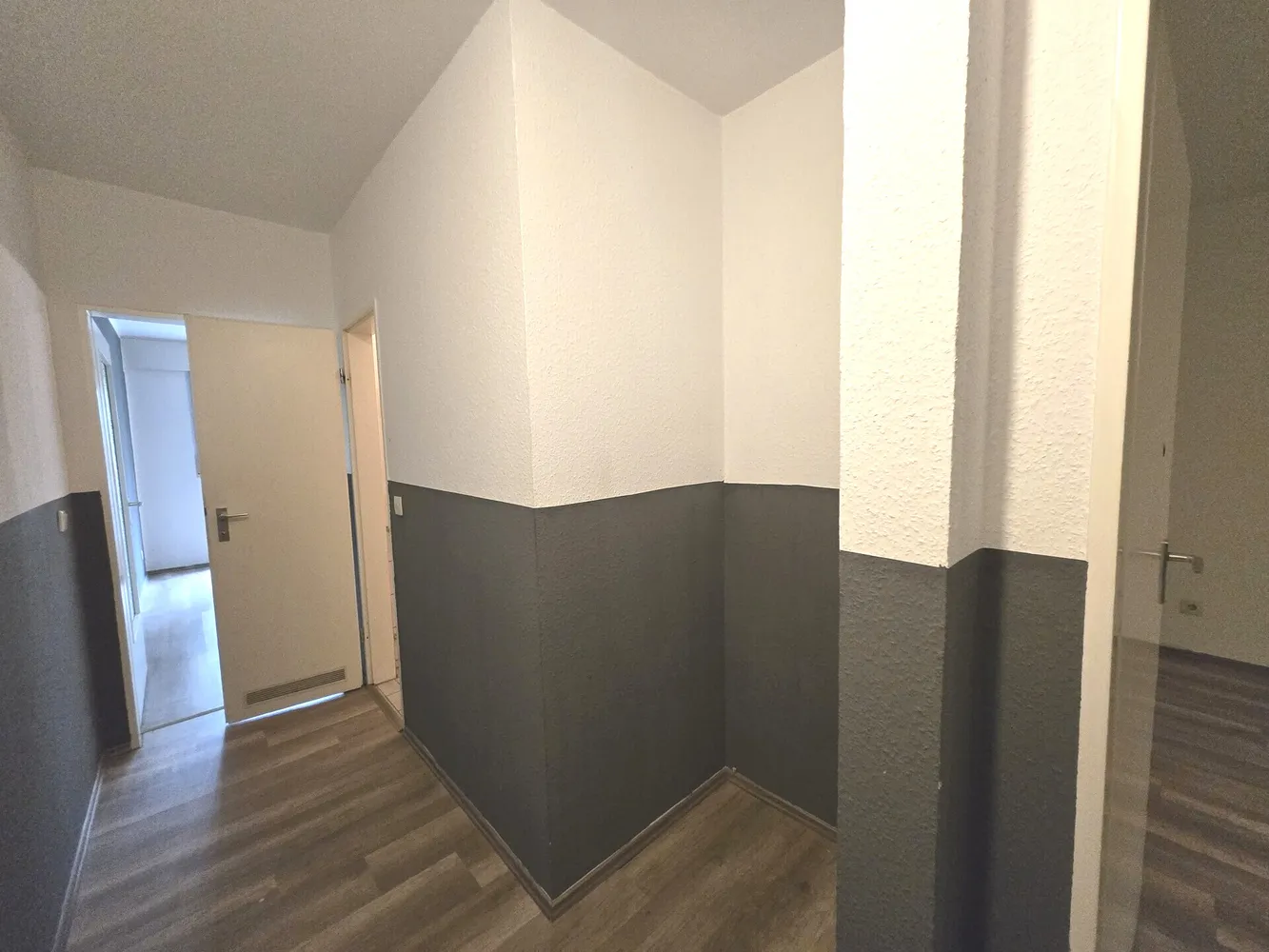 2 Zimmer Wohnung mit 48 m² in Wuppertal – Bild 2