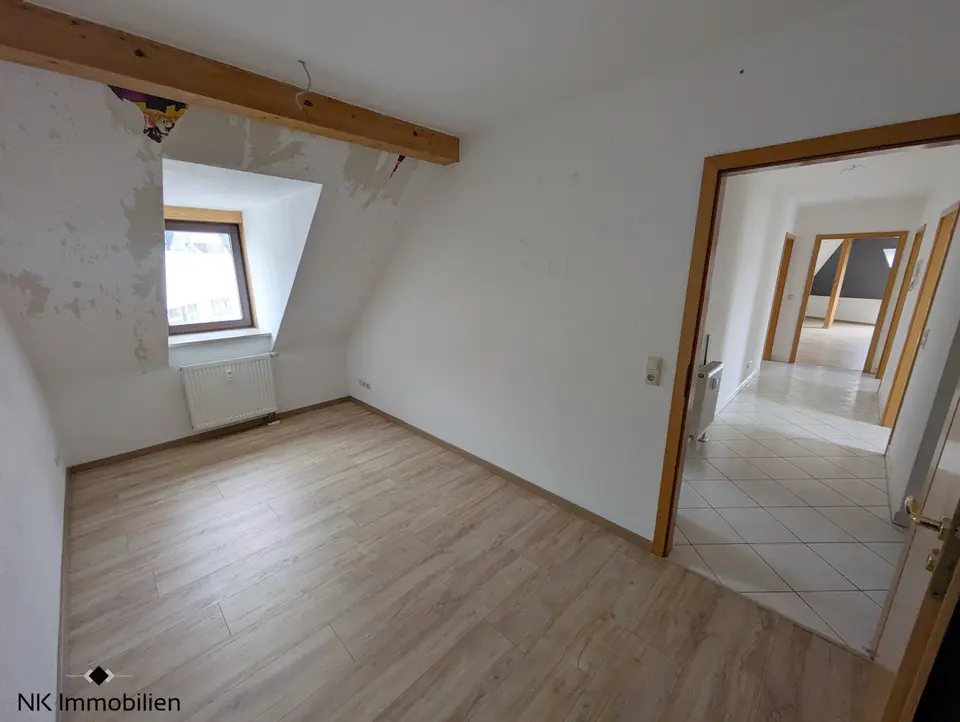 4 Zimmer Wohnung mit 95 m² in Zwickau – Bild 7