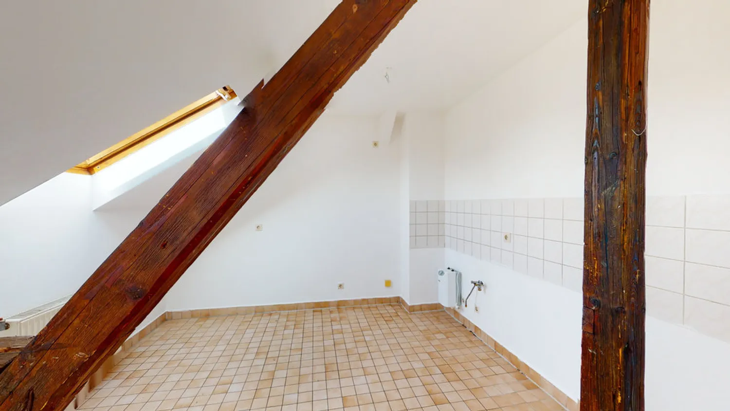 4 Zimmer Wohnung mit 124 m² in Halle (Saale) – Bild 1
