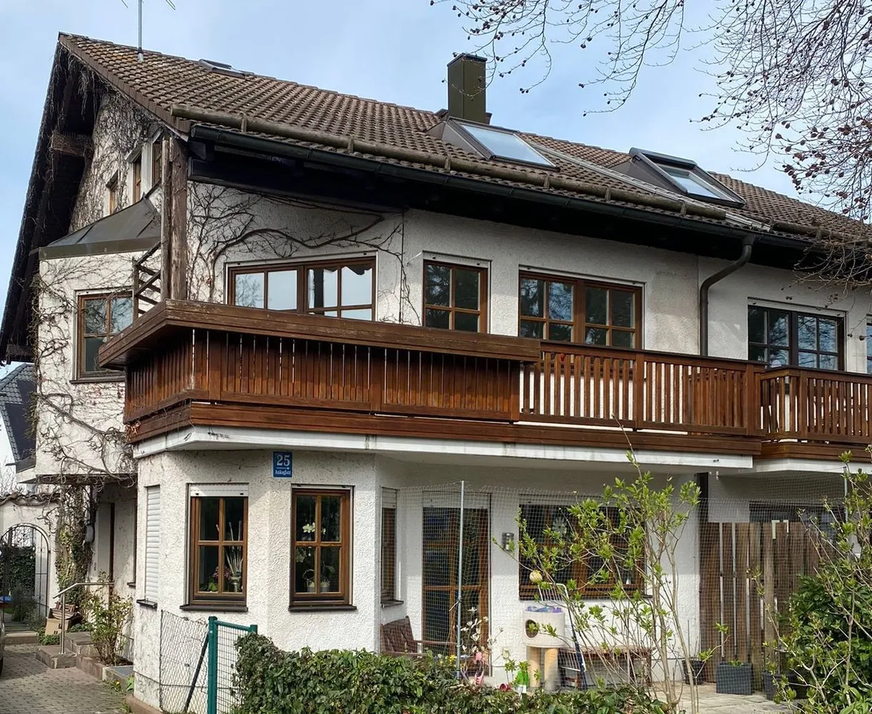 4 Zimmer Wohnung mit 105 m² in München – Bild 2