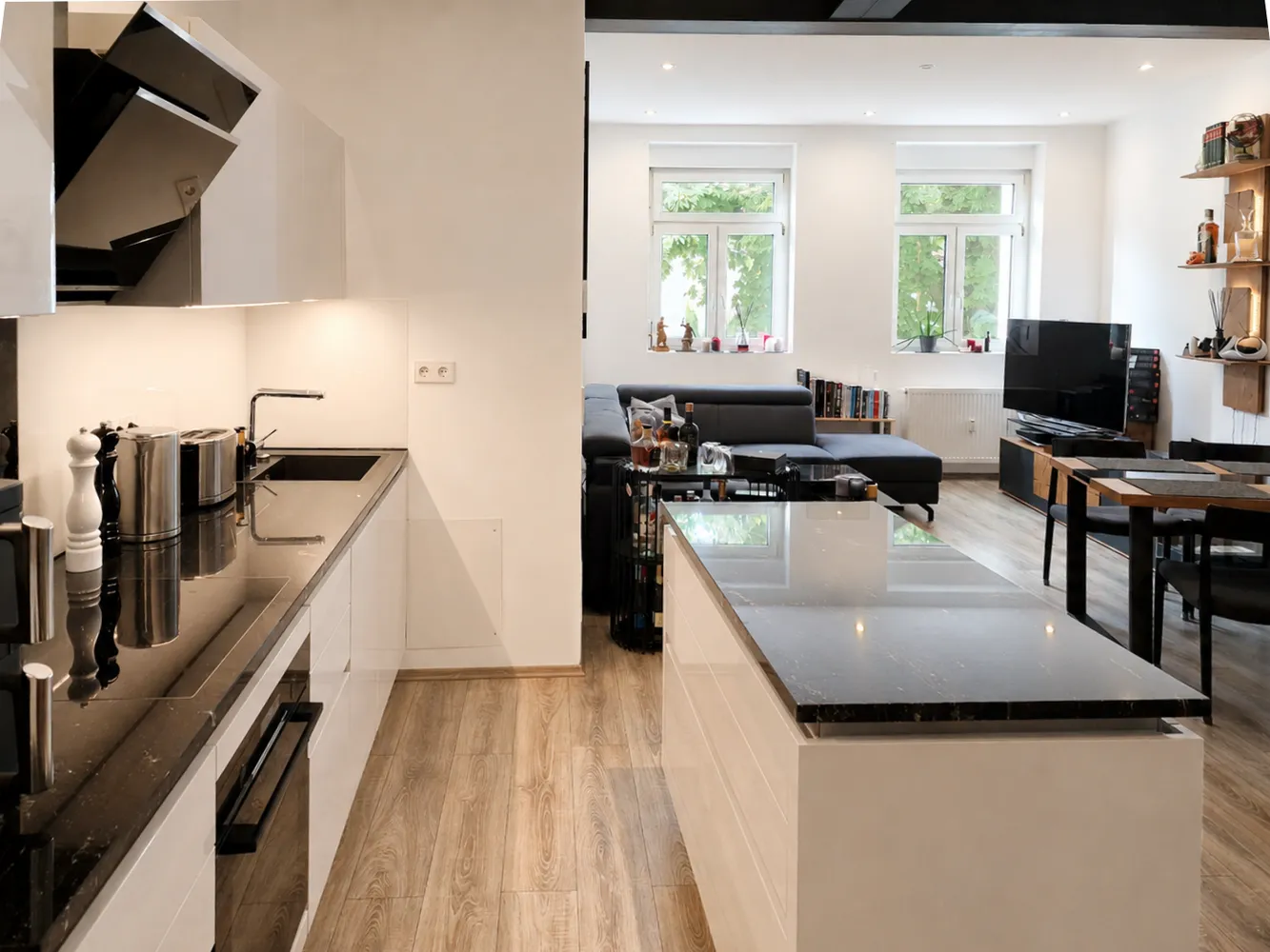2 Zimmer Wohnung mit 83 m² in Karlsruhe – Bild 6