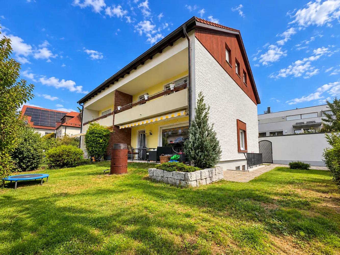 6 Zimmer Haus mit 166 m² in Augsburg – Bild 1
