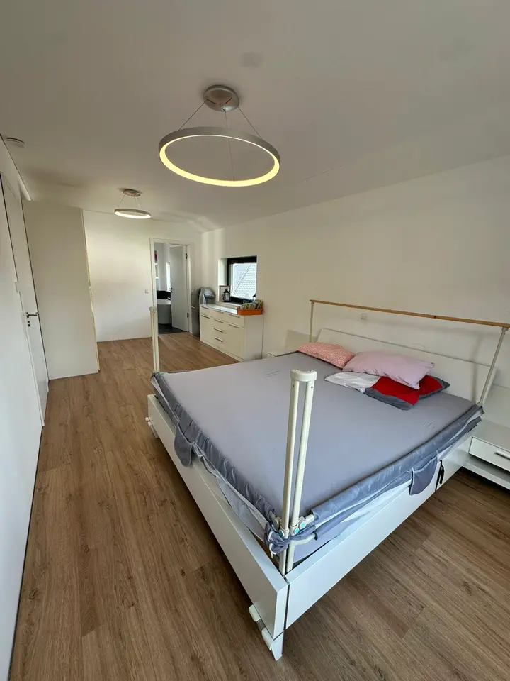 7 room house with 200 m² in Königswinter – Photo 10
