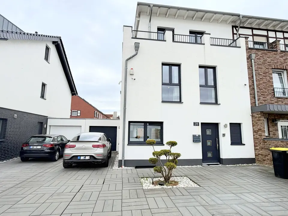 6 room house with 180 m² in Dormagen – Photo 3