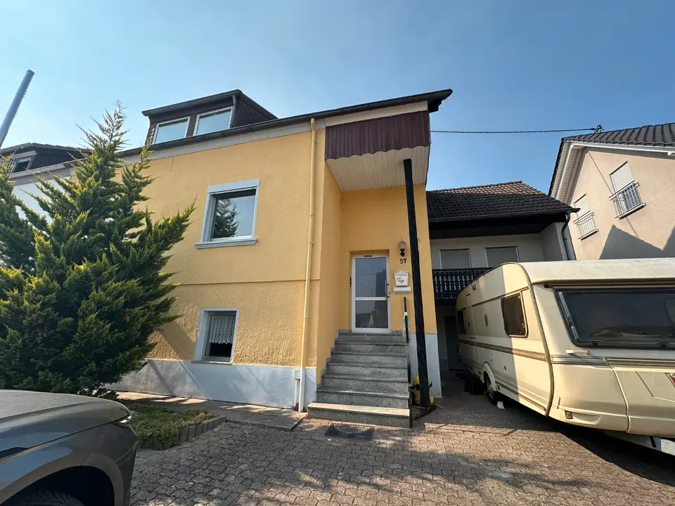 9 Zimmer Haus mit 180 m² in Saarbrücken – Bild 3