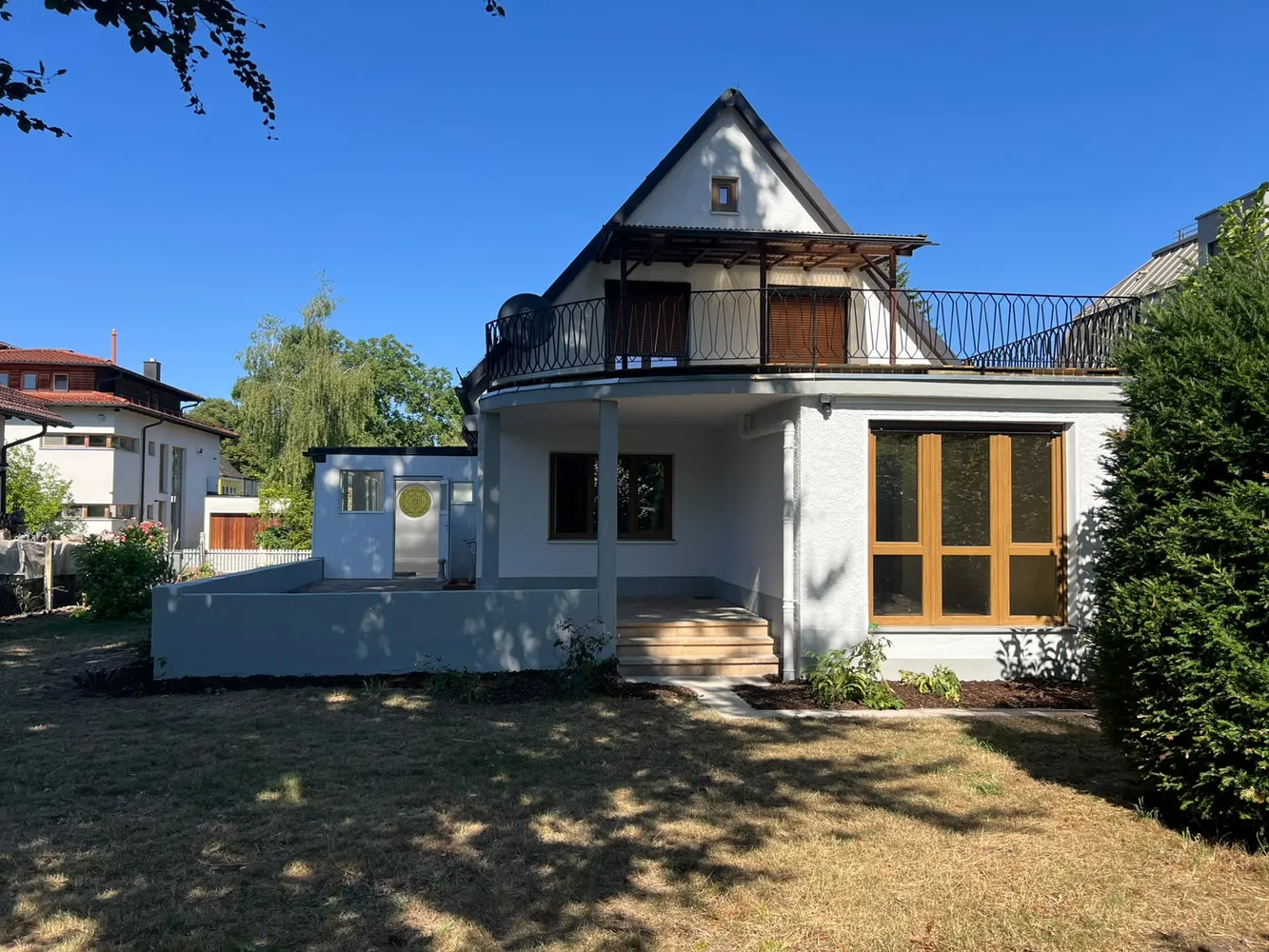 5 Zimmer Haus mit 150 m² in München – Bild 2