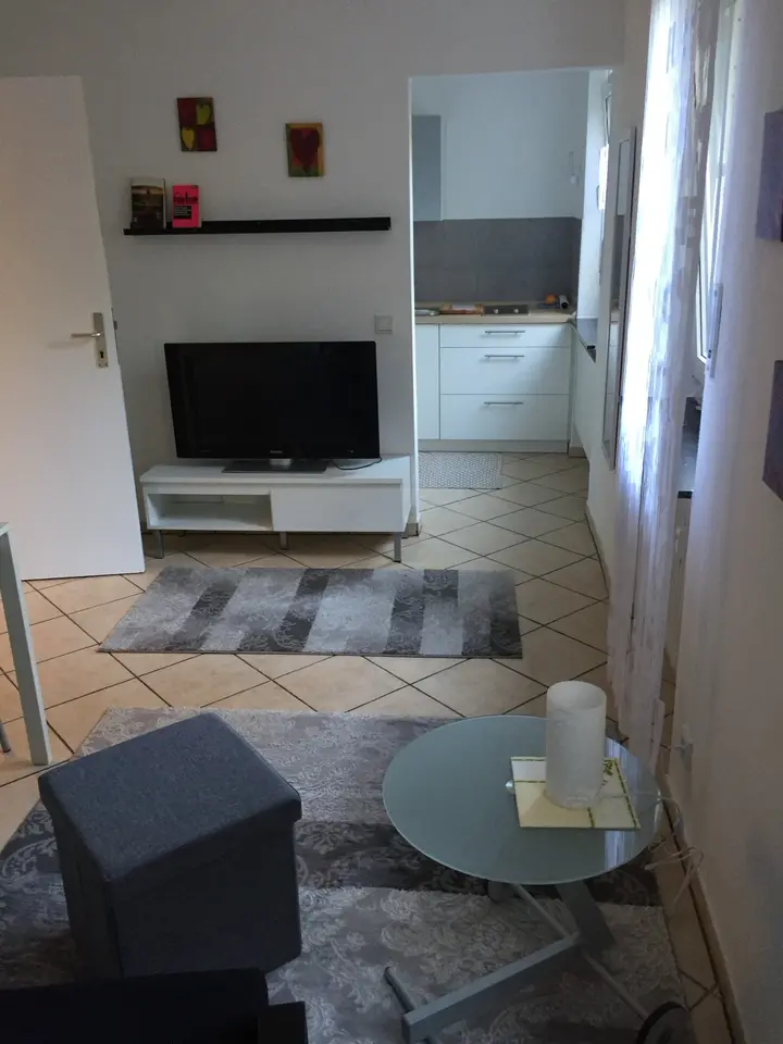 WG-Zimmer mit 30 m² in Saarbrücken – Bild 1