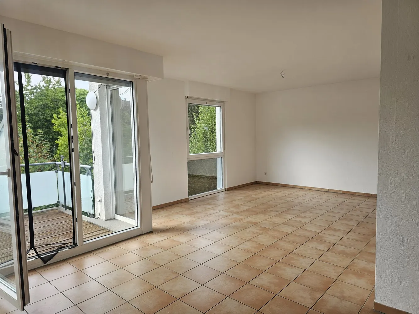 2 Zimmer Wohnung mit 76 m² in Wesel – Bild 2