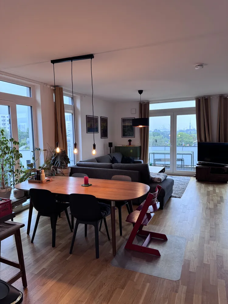 3 Zimmer Wohnung mit 129 m² in Hamburg – Bild 1