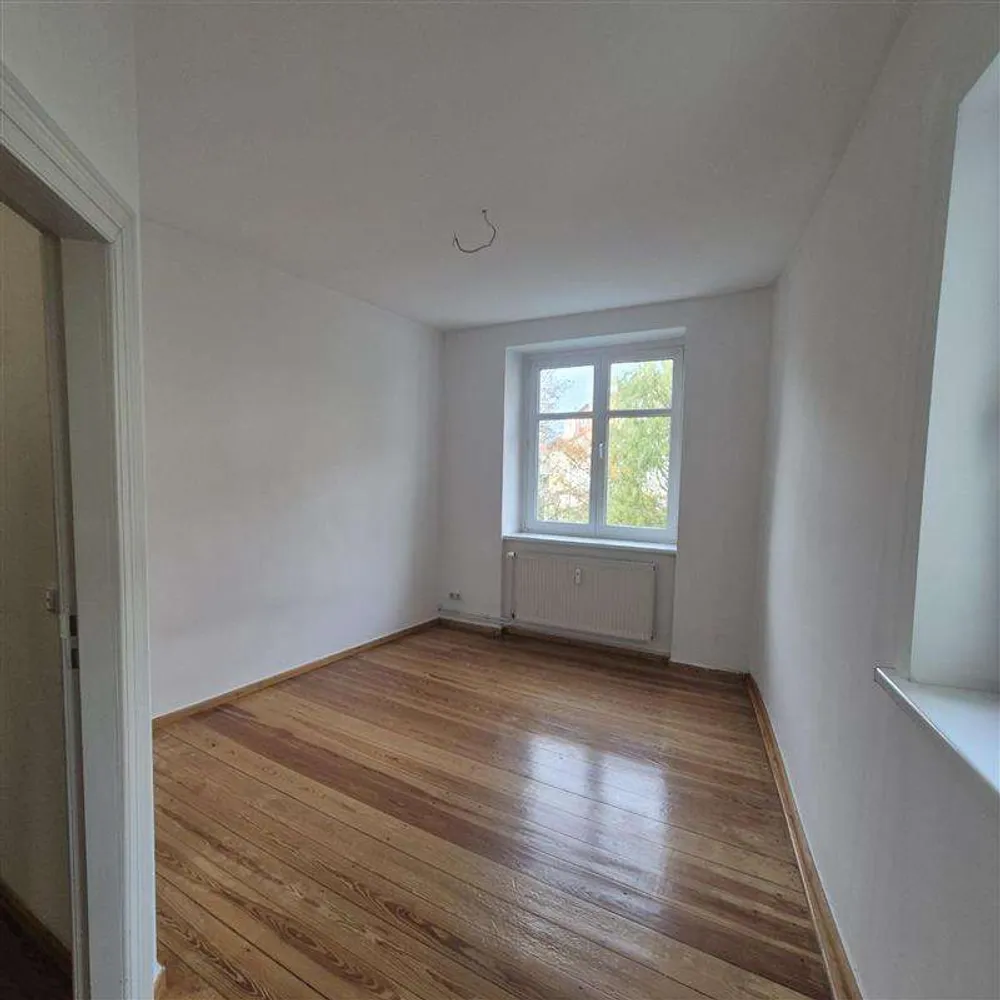 4 Zimmer Wohnung mit 94 m² in Stralsund – Bild 2