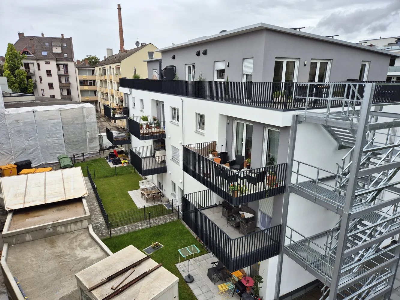 4 Zimmer Wohnung mit 90 m² in Augsburg – Bild 2
