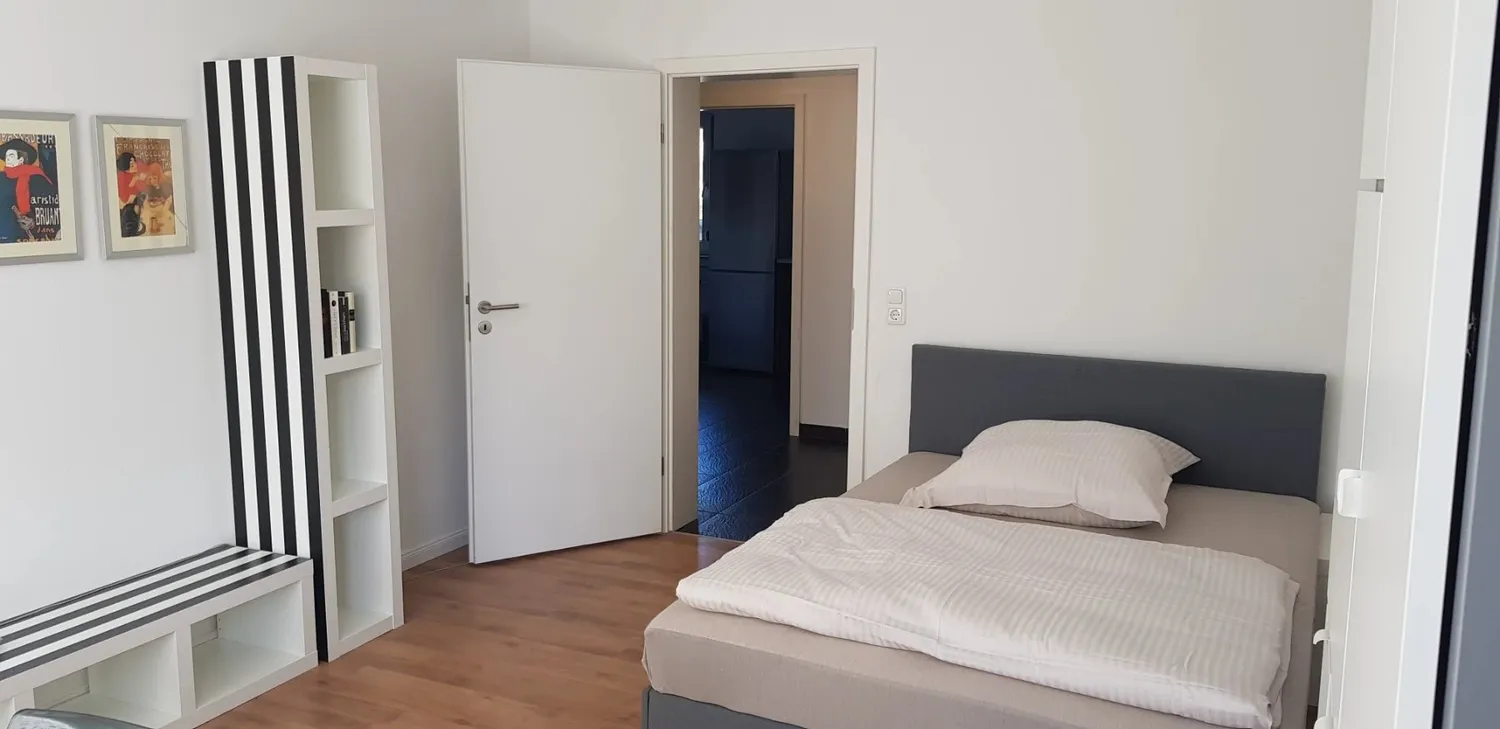 2 Zimmer Wohnung mit 67 m² in Köln – Bild 3