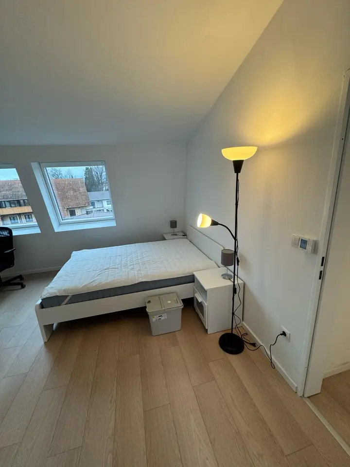 16 Zimmer Wohnung mit 22 m² in Bonn – Bild 2