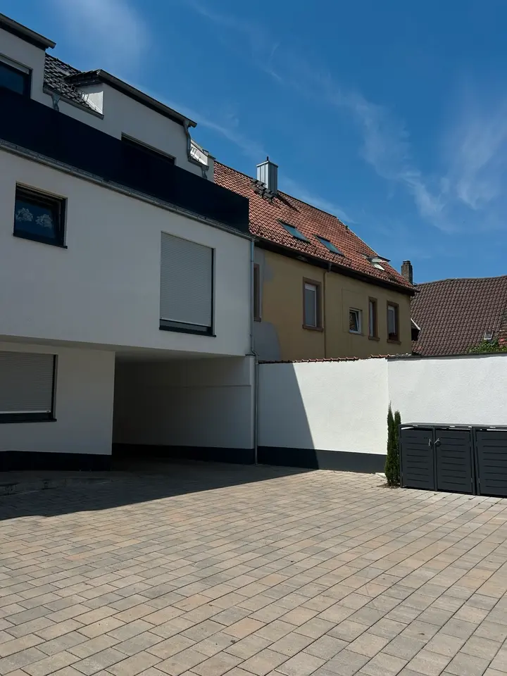 4 Zimmer Wohnung mit 128 m² in Mannheim – Bild 2