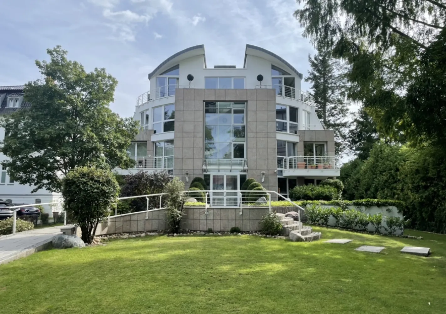 2 Zimmer Wohnung mit 78 m² in Berlin – Bild 1