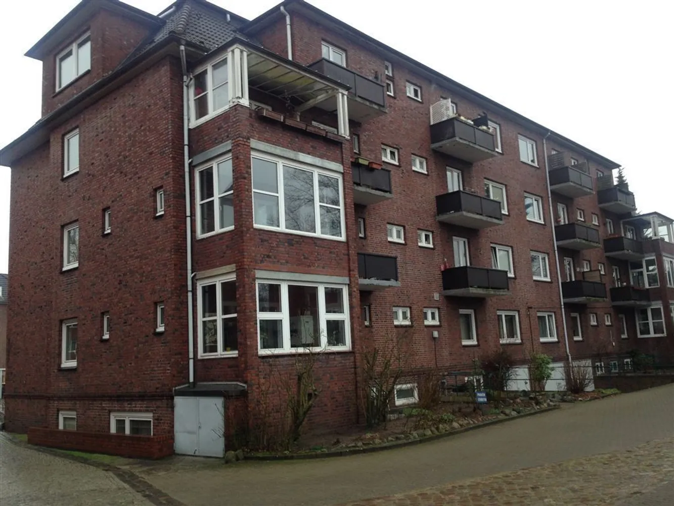 3 Zimmer Wohnung mit 80 m² in Hamburg – Bild 2