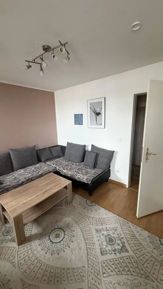 2 Zimmer Wohnung mit 48 m² in Krefeld – Bild 2