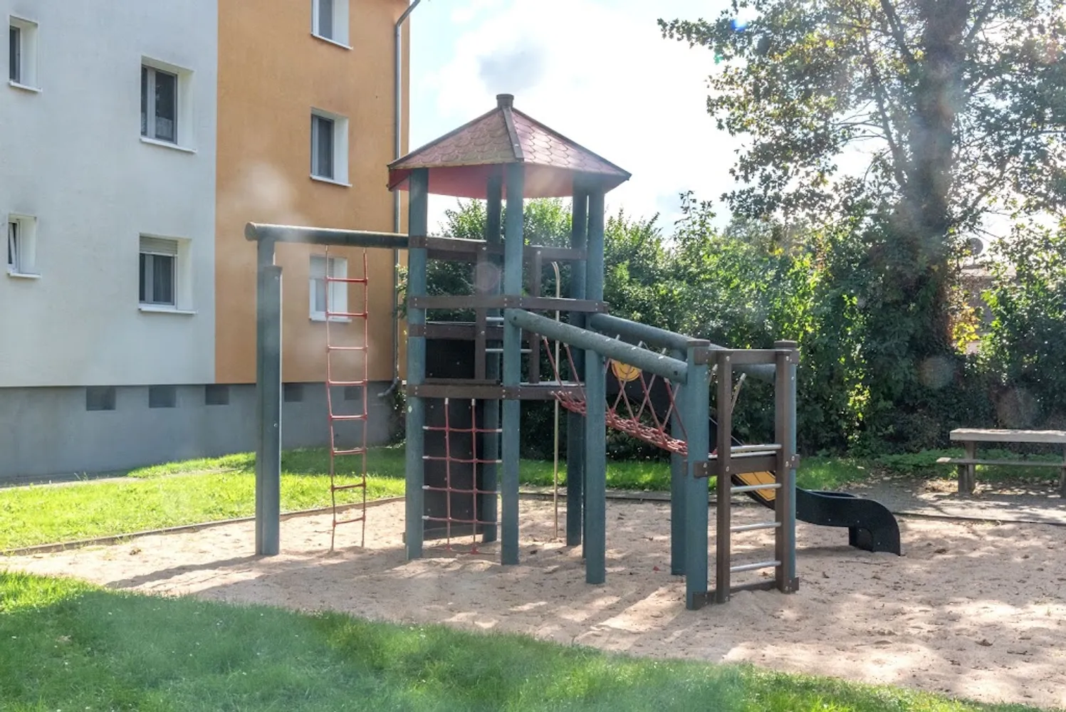 2 room apartment with 42 m² in Essen – Photo 2