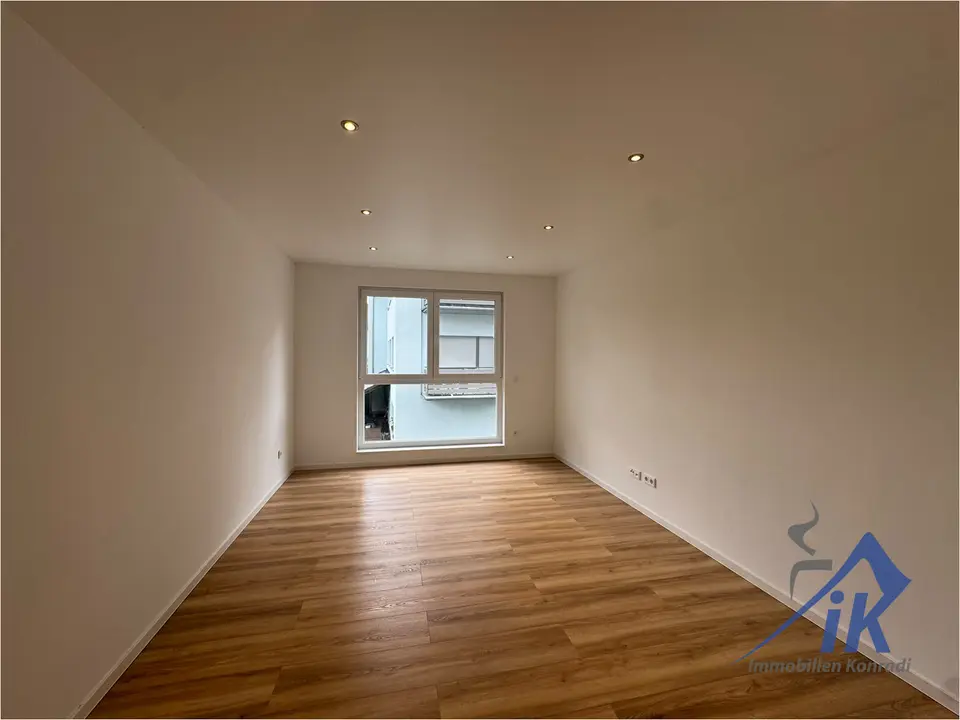6 Zimmer Haus mit 258 m² in Saarbrücken – Bild 2