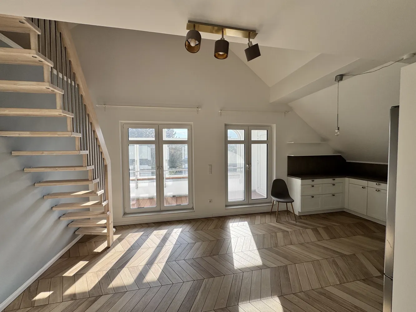 2 Zimmer Wohnung mit 70 m² in Hamburg – Bild 1