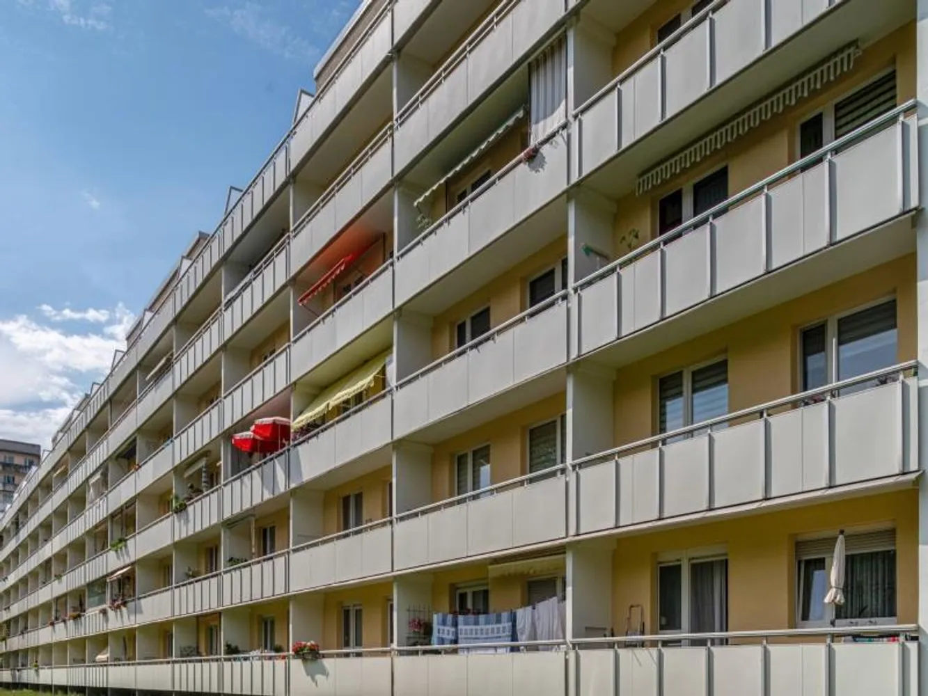 4 Zimmer Wohnung mit 104 m² in Halle (Saale) – Bild 2