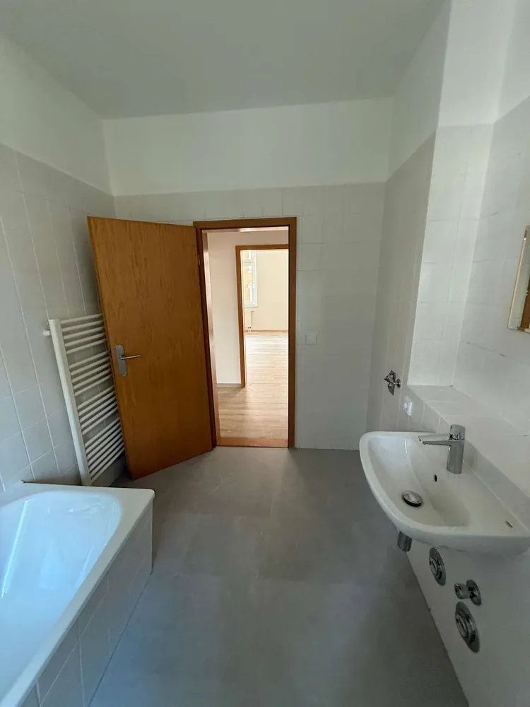 3 Zimmer Wohnung mit 73 m² in Plauen – Bild 4