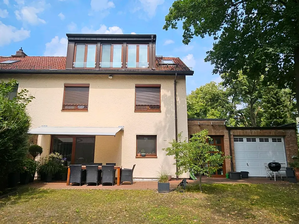 6 Zimmer Haus mit 155 m² in Falkensee – Bild 2