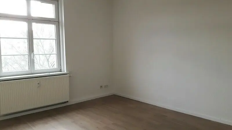 4 Zimmer Wohnung mit 84 m² in Dresden – Bild 1
