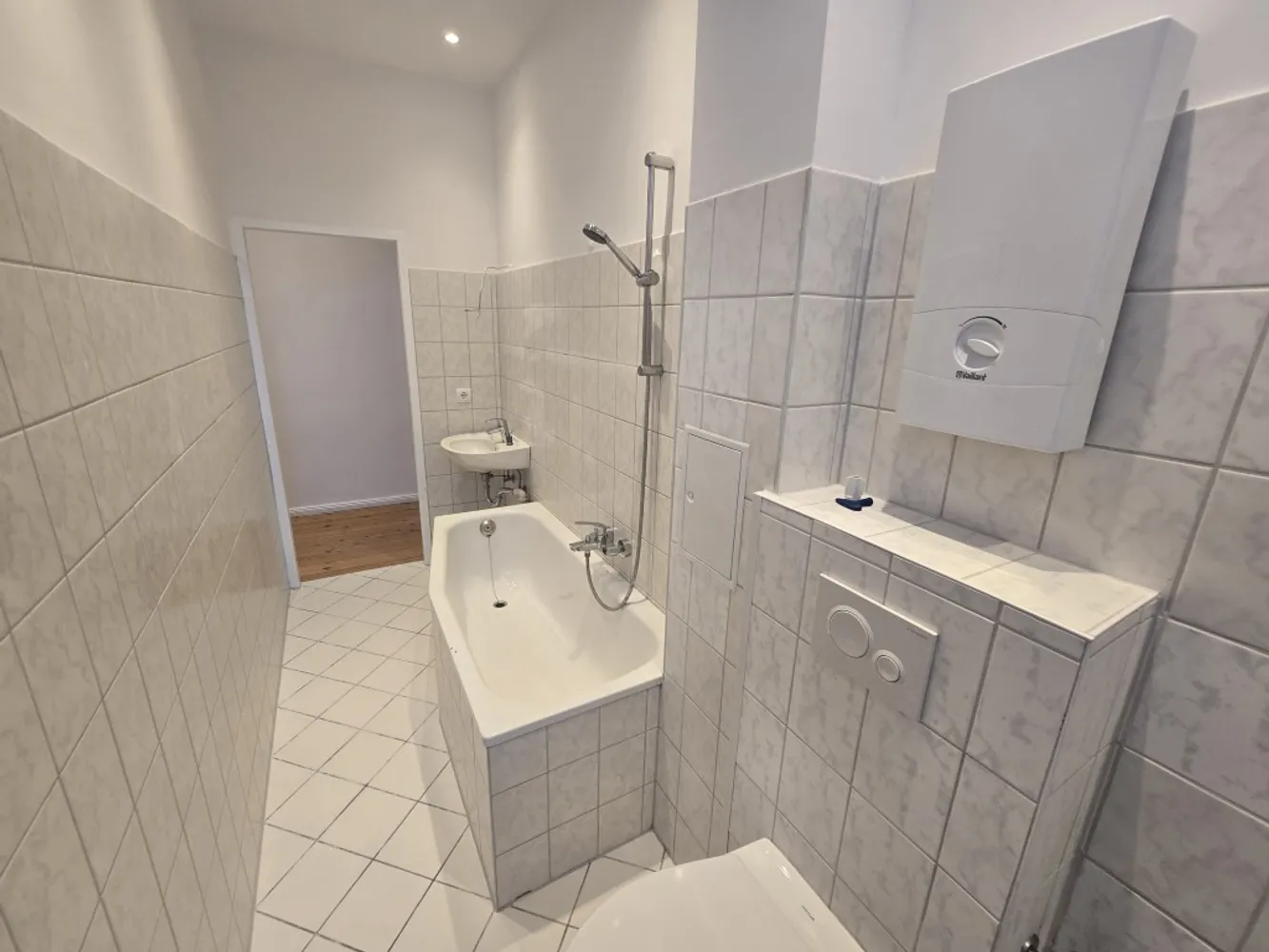 2 Zimmer Wohnung mit 72 m² in Berlin – Bild 3