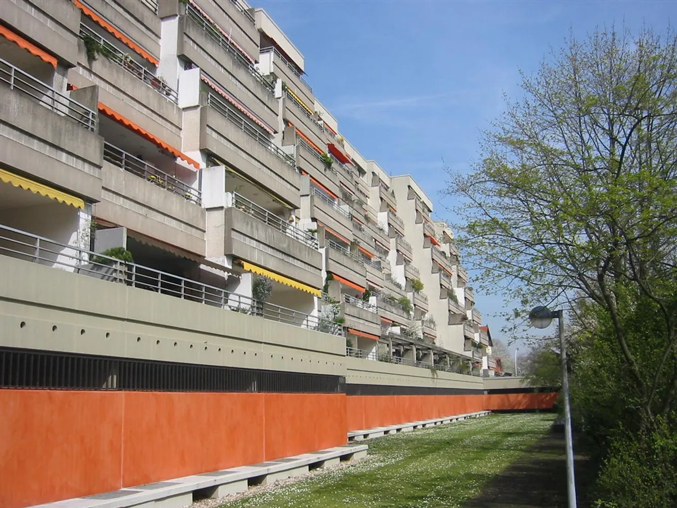 2 Zimmer Wohnung mit 74 m² in Bonn – Bild 1