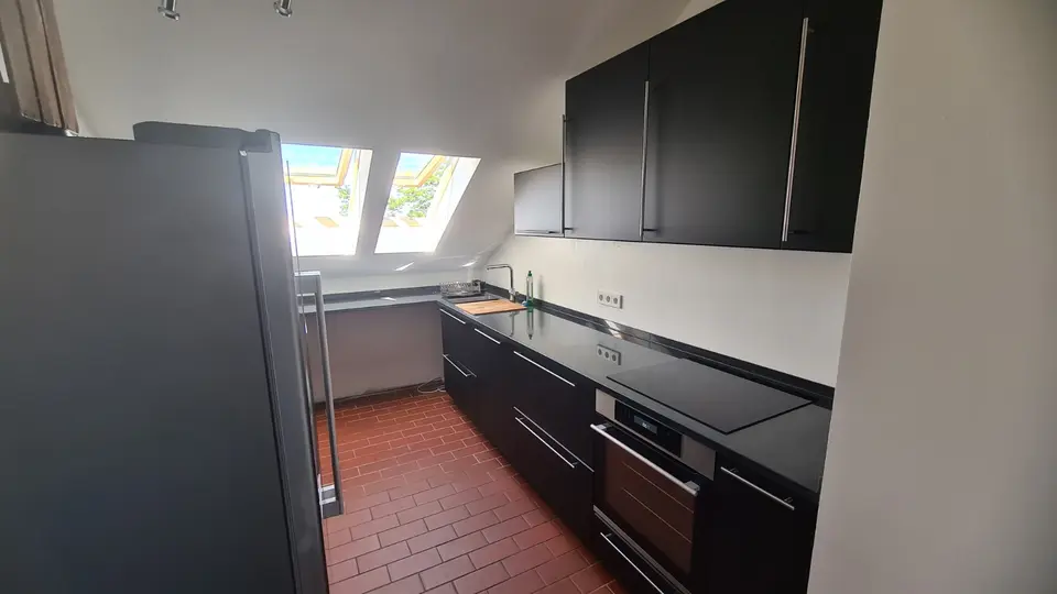 2 Zimmer Wohnung mit 73 m² in Leonberg – Bild 2