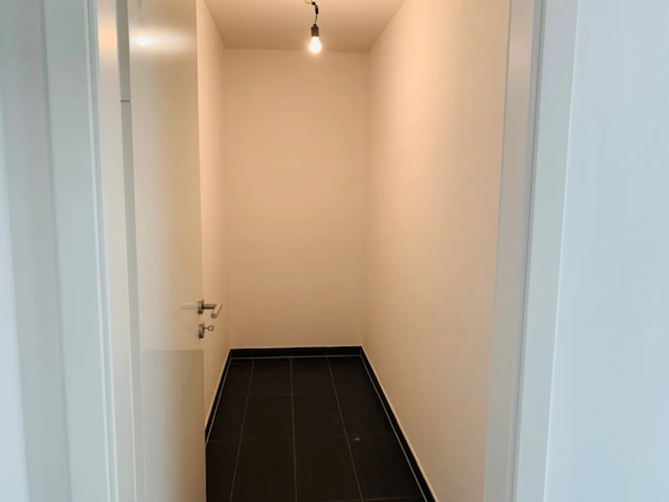3 Zimmer Wohnung mit 89 m² in Frankfurt am Main – Bild 3